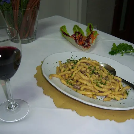 Lo Sgorzolo * ペルゴラ